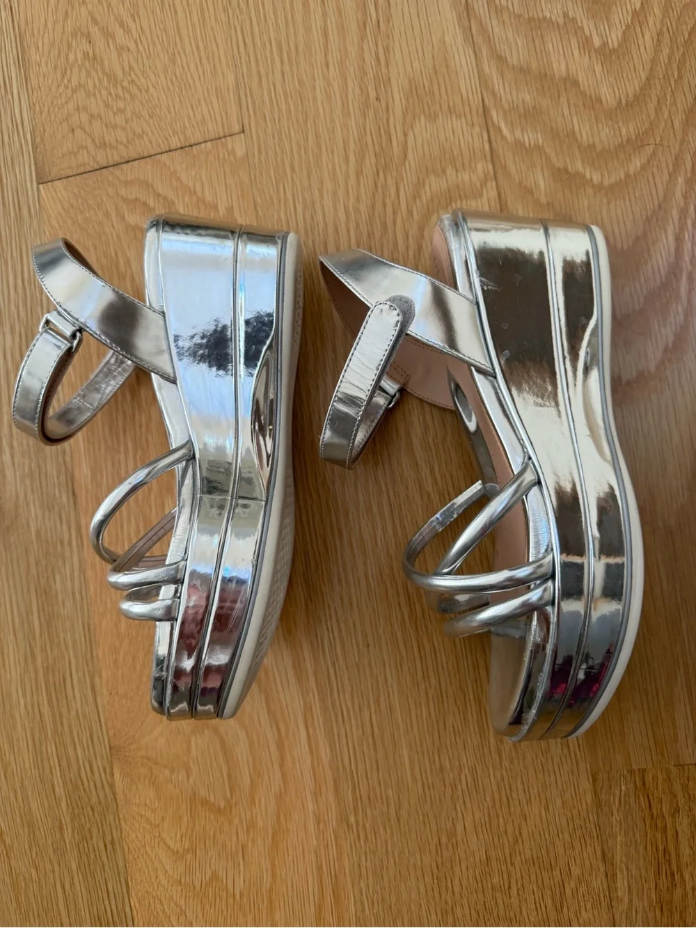 Cole Haan Grand Ambition Addison Metallic Silver Platform Sandals, Size 6 1/2